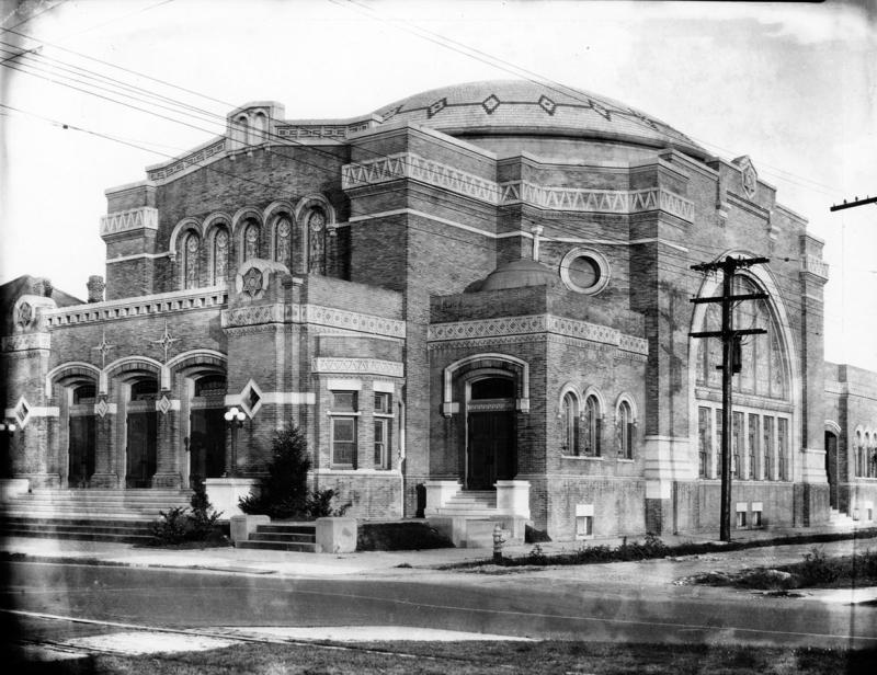 Touro Synagogue, dedicated 1909. Image courtesy of the Historic New Orleans Collection.